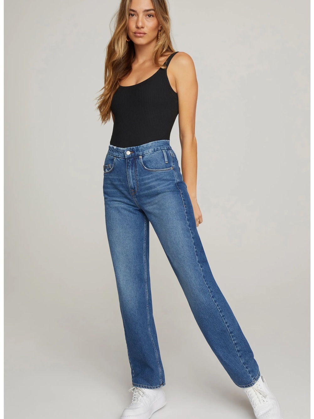 Good American Straight Leg Jeans in Blue Wash
